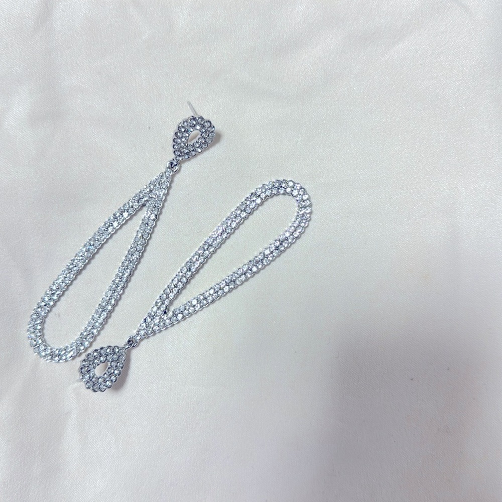 Sparkly large drop earrings silver